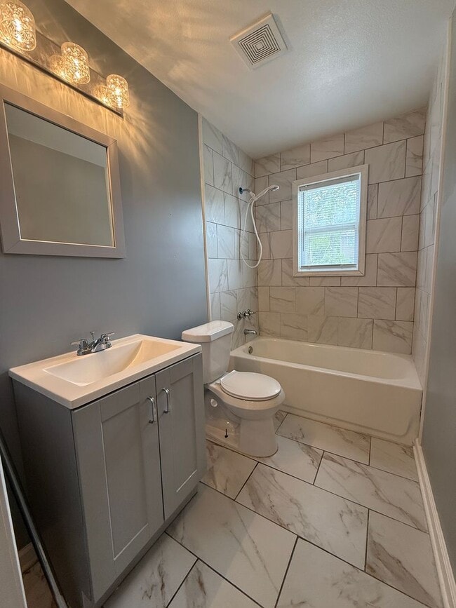 Photo - Modern Comfort Meets Convenience – 2BR available now!