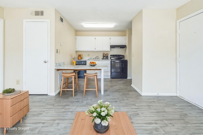 Springtree Apartments