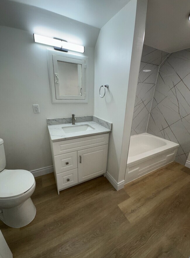 Photo - 165 College Ave N Unit 1