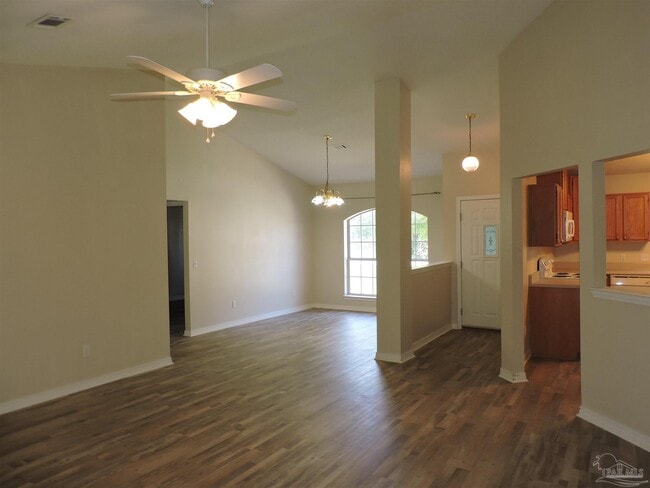 Photo - 551 Riola Pl