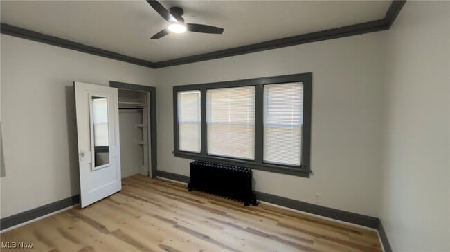 Photo - 1340 W 65th St