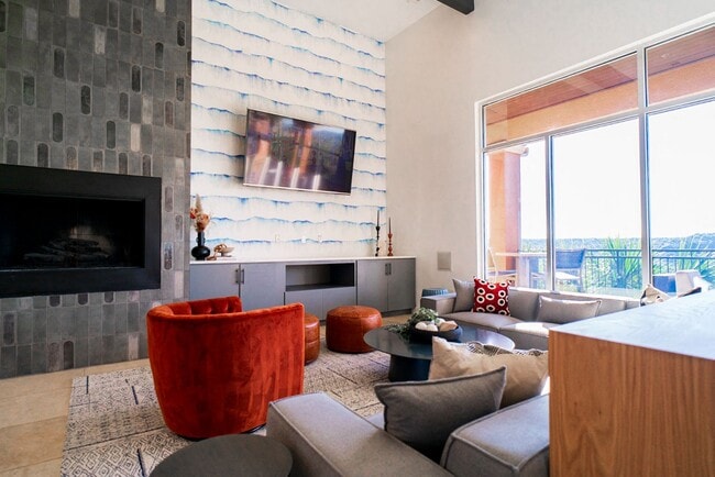 10x Living at Grandview
