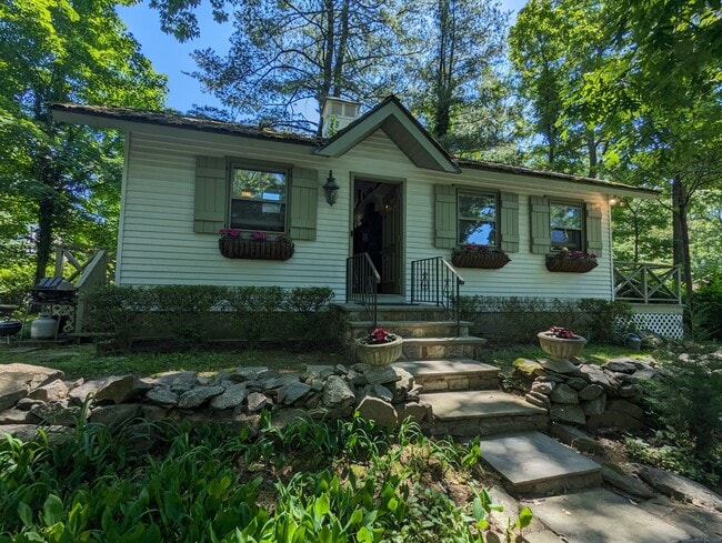 Photo - 3 Wild Rose Ln