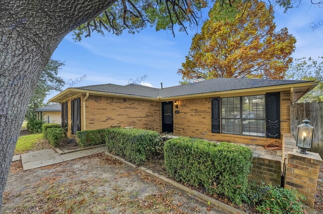 Photo - 709 Villa Ridge Dr