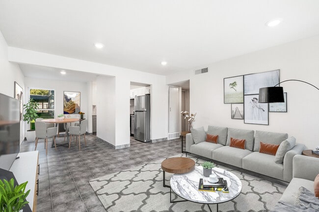 Dellview Crossing Apartments