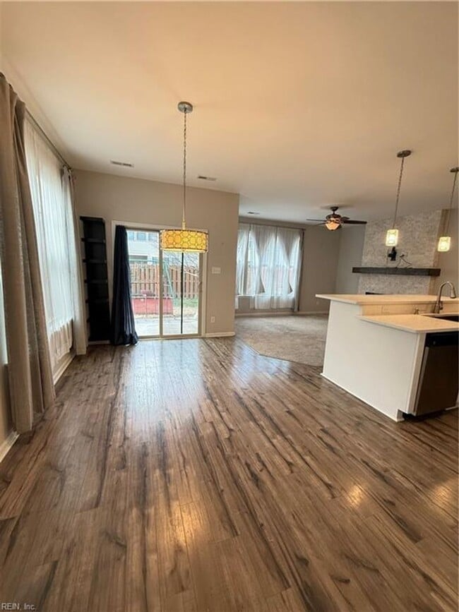 Photo - 3 BR 2.5 BA House