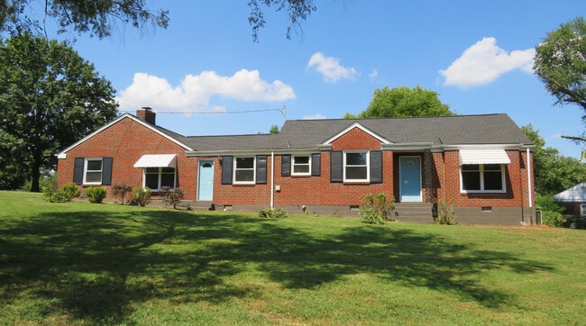 Building Photo - 2203 Ravenwood Dr Rental