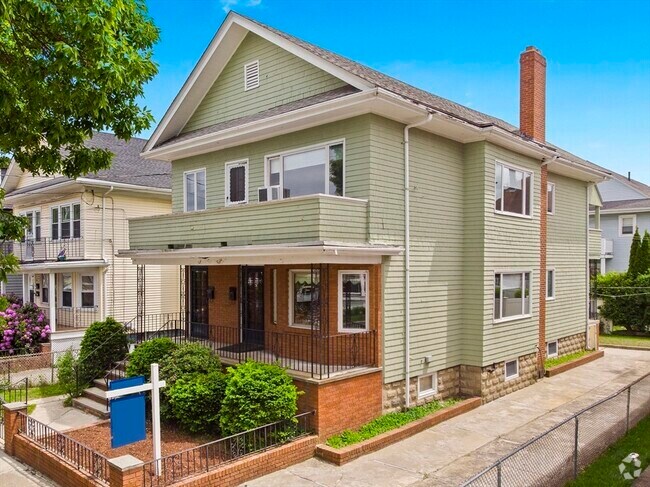 Building Photo - 35-37 Wright Ave Unit 2 Rental