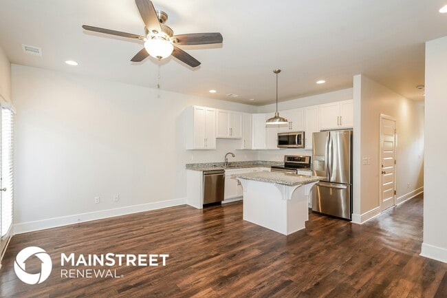 Photo - 114 Hartsville Ct