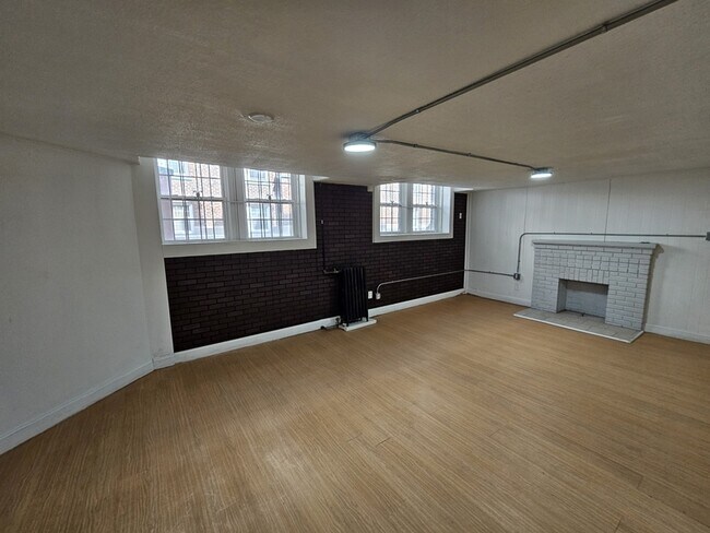 Photo - 2654 N Moreland Blvd