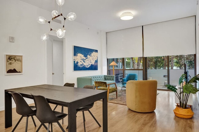 Photo - 1220 17th St Unidad SI ID1504090P