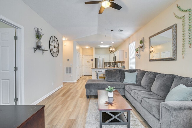 Photo - 61 River Oaks Dr Unit SI FL3-ID1611053P