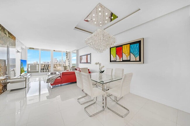 Photo - 1717 N Bayshore Dr Unit ID1054078P