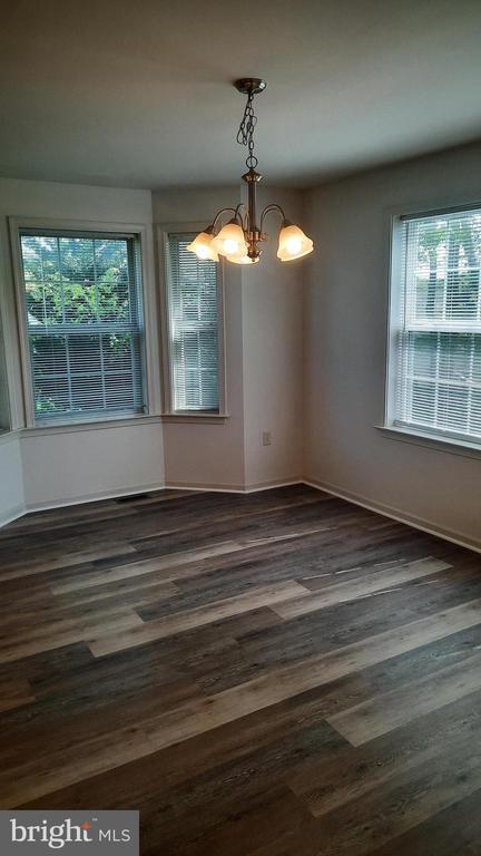 Photo - 325 Antilles Court