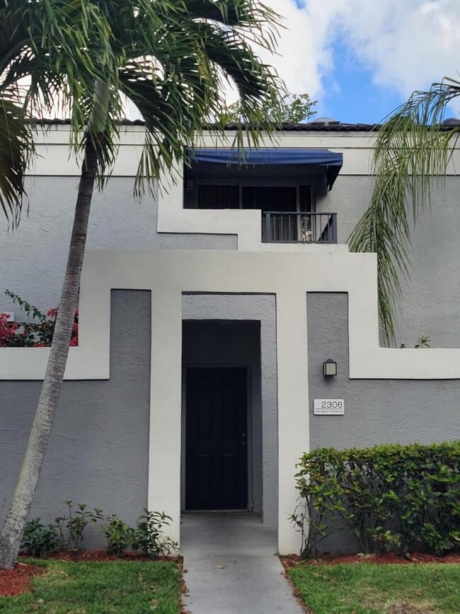 Building Photo - 2306 SW 82nd Ter