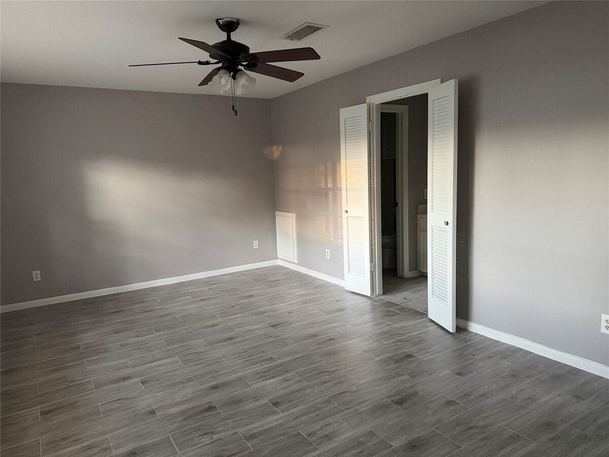 Photo - 3815 Avenue R