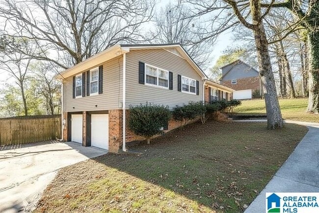 Photo - 1327 3rd Ave SW