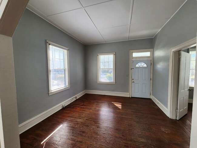 Photo - 312 McRae St