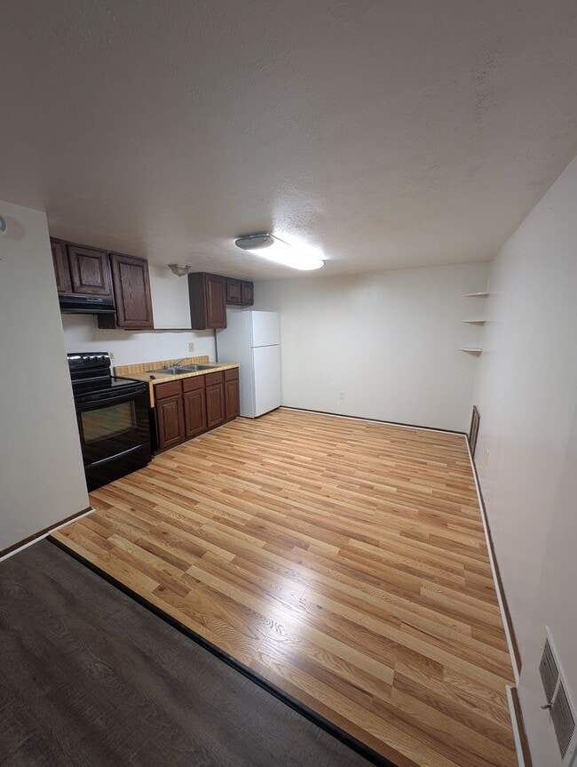 Photo - 2110-2110 Hollingsworth St Unit 2108C Hollingsworth Street