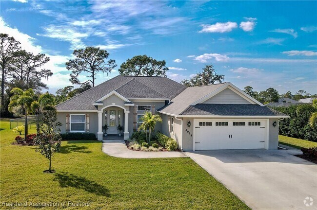 Building Photo - 4924 Myrtle Beach Dr Rental