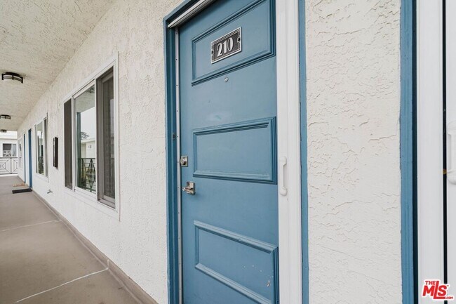 Photo - 2721 2nd St Unidad 210