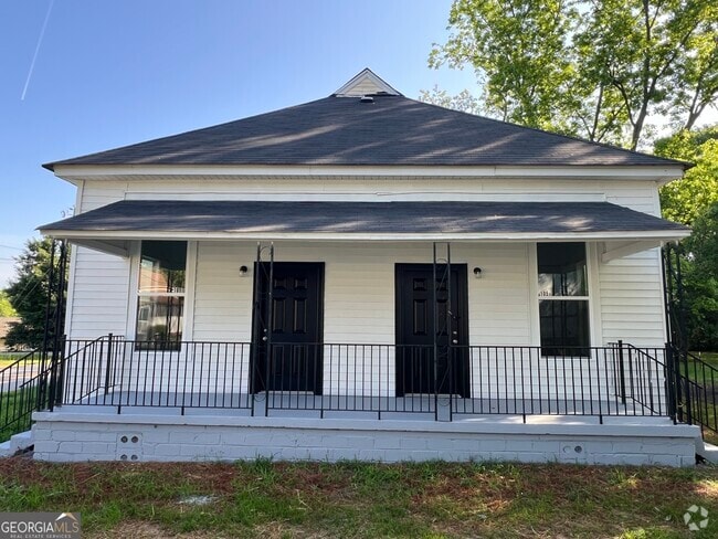 Building Photo - 105 School St Rental