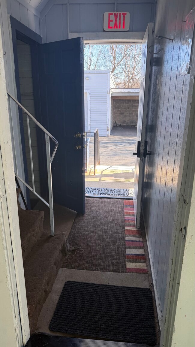 Photo - 741 N Montello St Unidad Apt2