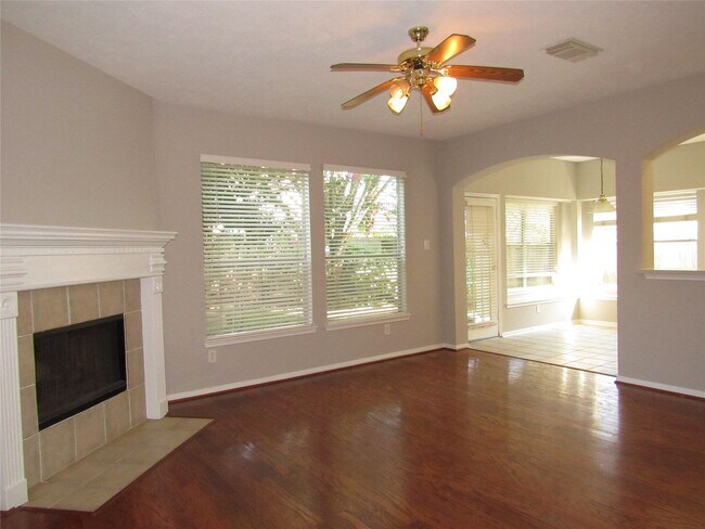 Photo - 3519 Englewood Dr