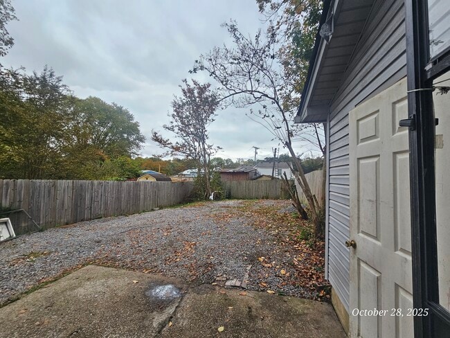 Photo - 4820 Gillespie Dr