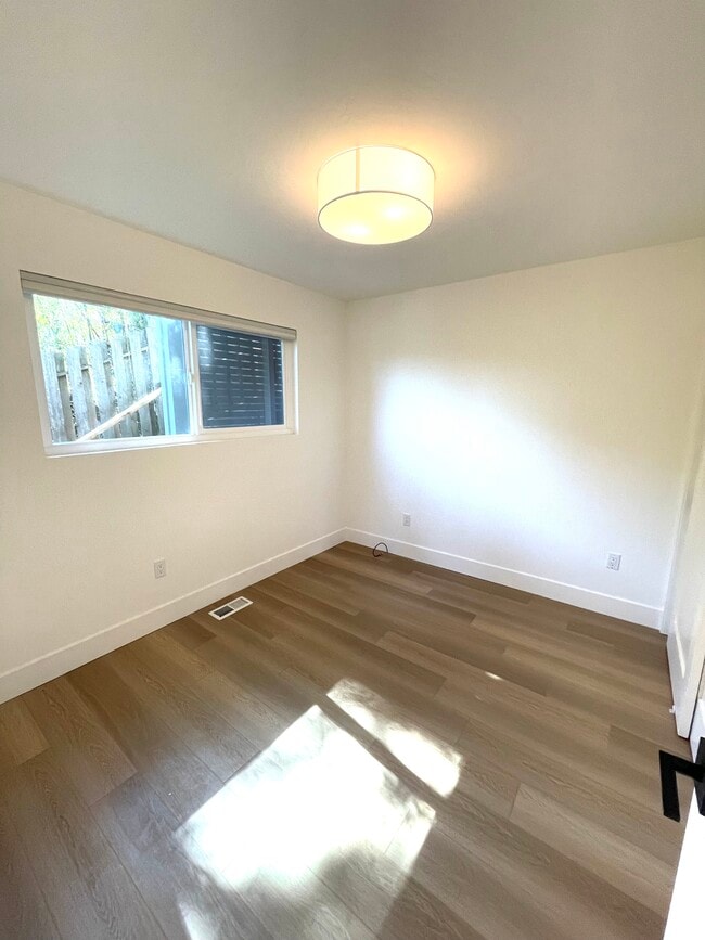 Dormitorio de invitados - 239 Corte Madera Ave Unidad Lower