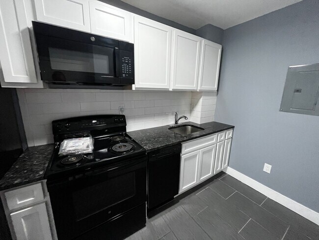 Photo - 846 Bingaman - LXR Unit 1F