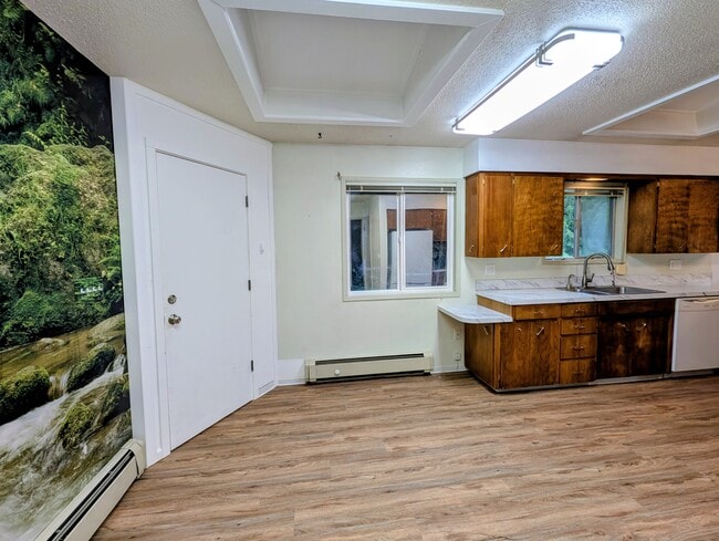 flex space and entry from carport - 2575 Yew Street Rd Unit 2600