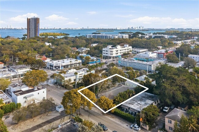 Building Photo - 570 NE 69th St Unit 1