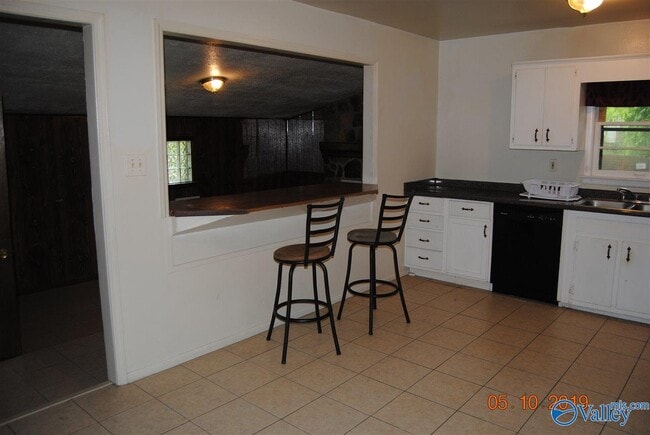 Photo - 3052 Boswell Dr NW