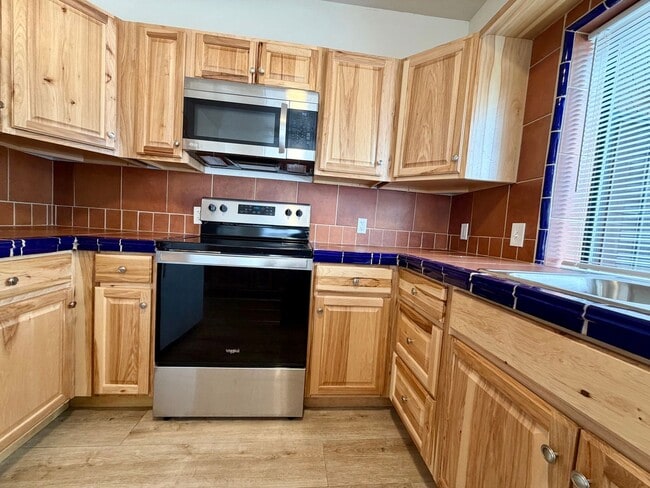 13 E Dupont Ave Unit Dupont 13