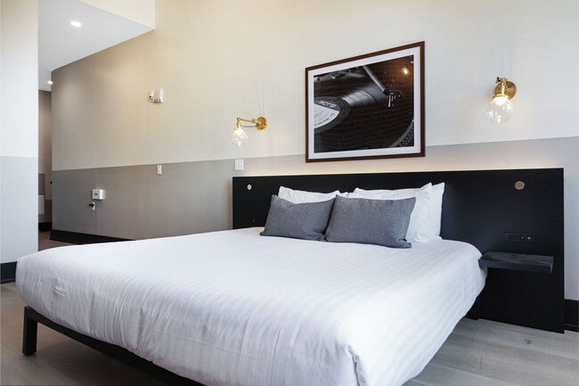 Photo - 1148 S Peters St Unidad ID1265832P