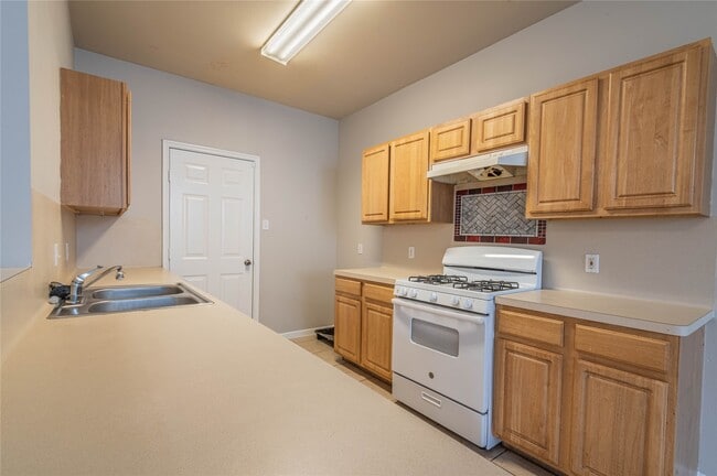 Photo - 11906 Chetman Dr