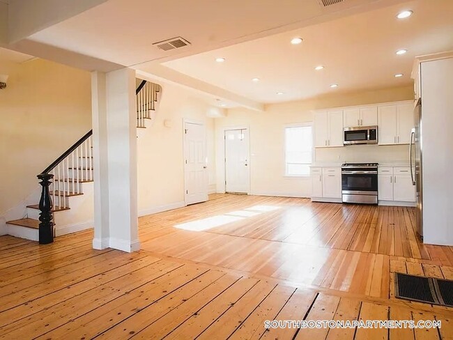 Photo - 14 Humboldt Pl