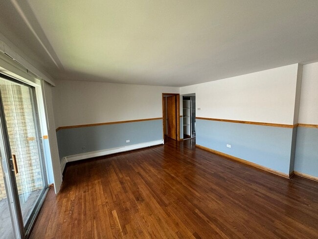Photo - 3014 W 59th St