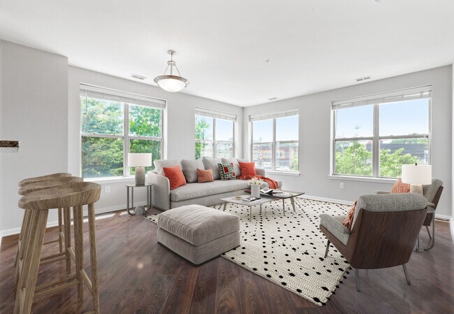 Photo - Rutherford Station