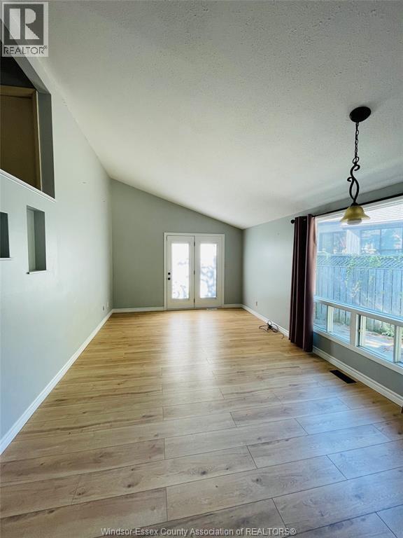 Photo - 8125 Little River Rd