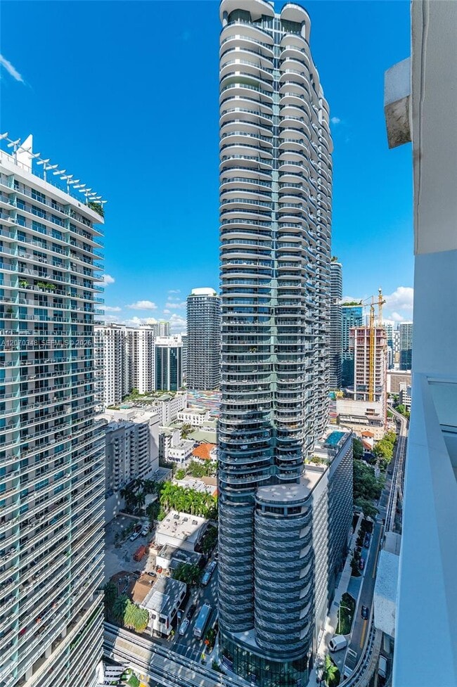 Photo - 1080 Brickell Ave Unidad 3207