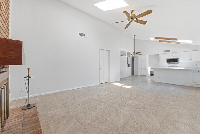 Photo - 4047 W Sweetwater Ave