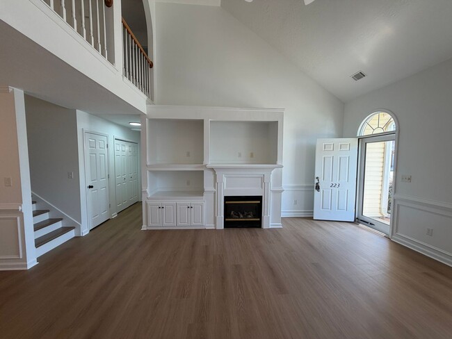 Photo - Immaculate townhome in Bay Hill