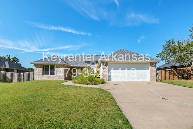 Building Photo - Beautiful Spacious Home w/ Community Clubhouse and Pool!