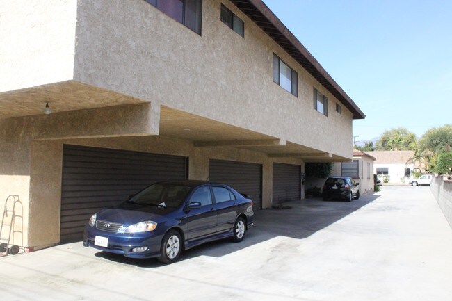 Photo - 9420 Woodruff Ave