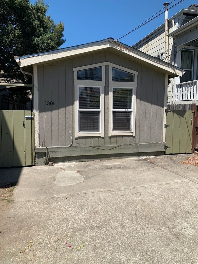 1/2 Off First Month's Rent, 2Bdrm, 1Bath, ... - 1/2 Off First Month's Rent, 2Bdrm, 1Bath, ...