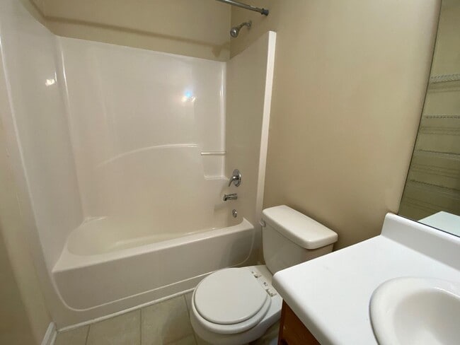 Photo - BRIDGEWATER HOME - PRE-LEASING FOR AUGUST ...