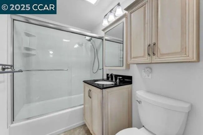 Photo - 104 Los Altos Pl