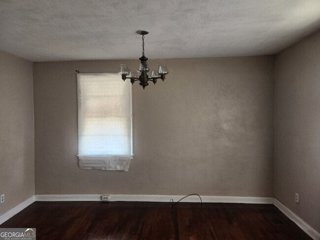 Photo - 3128 Carver St